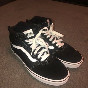 Men’s Size 11 Black High Top Vans Sneakers